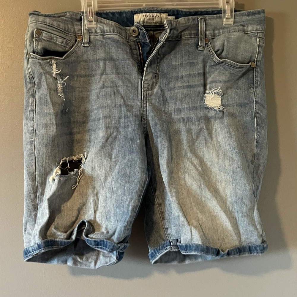 Torrid size 16 jeans